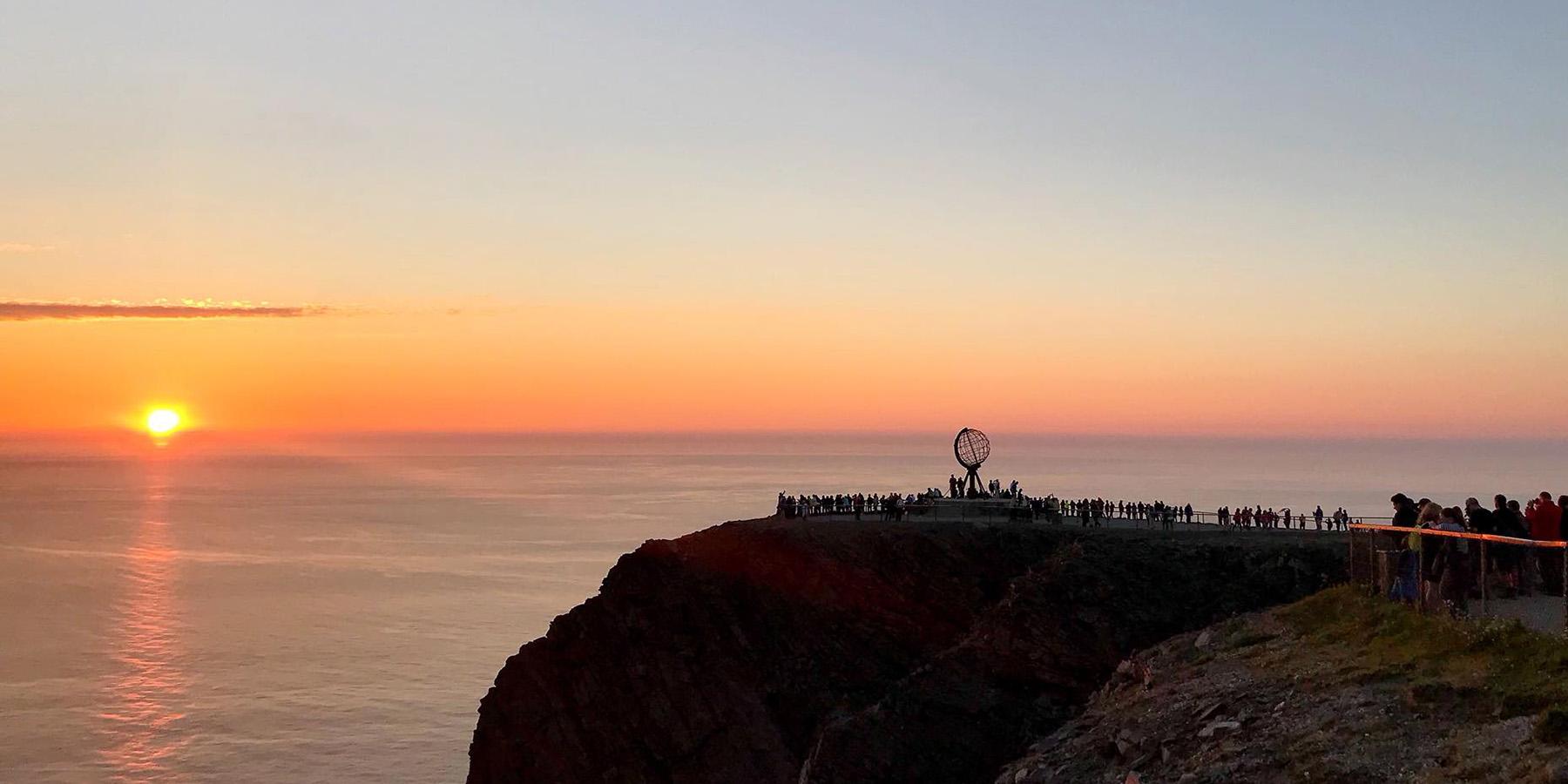 【金獎推薦】北歐五國・冰島東南岸17天（北角永晝奇觀・極圈3天2夜）