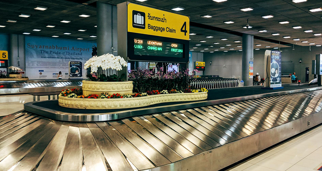 下飛機等不到行李？行李箱輪子被摔斷？教你現場如何自保、索取證明與申請理賠